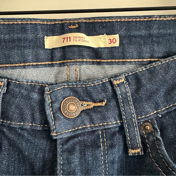Levi’s 711 Skinny Jeans - Picture 2 of 3